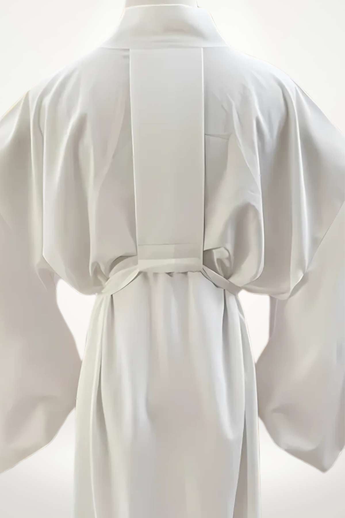 Kimono long blanc effet satin en coton-polyester style traditionnel japonais