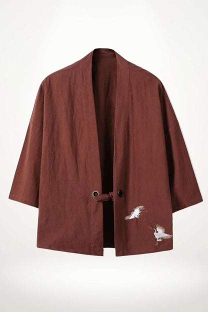 Kimono homme en tissu marron avec broderies de grues blanches, style traditionnel et minimaliste