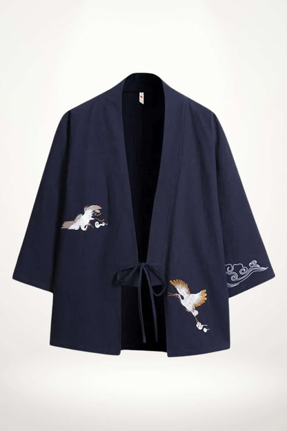 Kimono japonais pour homme en tissu bleu marine avec broderies de grues et motifs de vagues