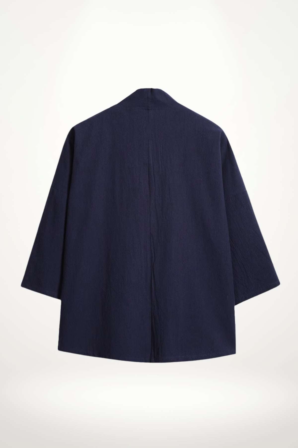 Kimono japonais pour homme, de couleur bleu marine, avec des manches larges et une texture légèrement froissée