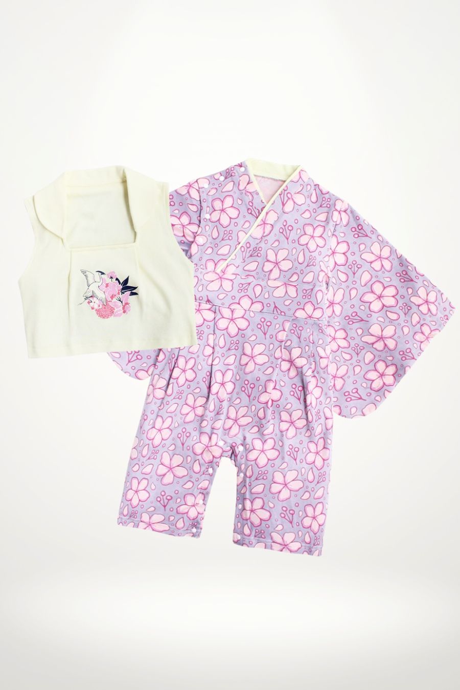 Kimono pour fille en tissu lilas à motifs floraux roses, accompagné d'un gilet blanc brodé