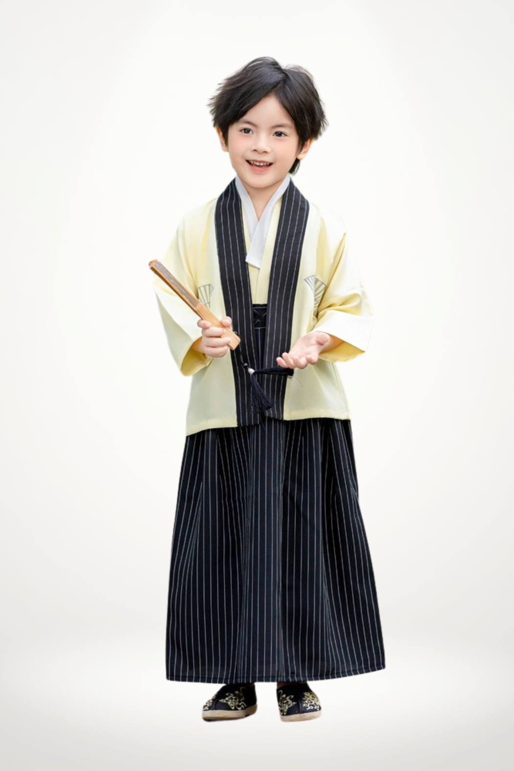 kimono garçon beige et noir style japonais traditionnel
