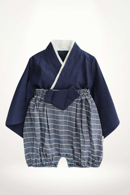 kimono bébé bleu et gris à carreaux en coton avec ceinture obi – modèle sobre et confortable inspiré du style japonais traditionnel