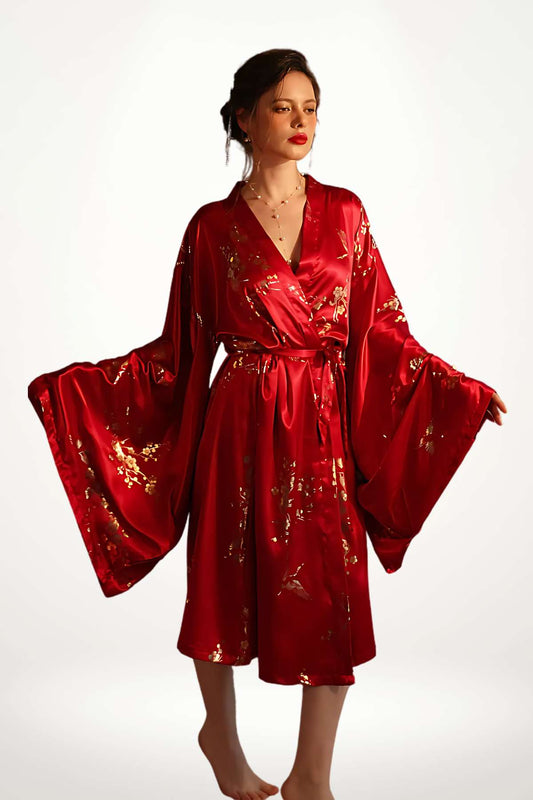 kimono femme long satin rouge motifs dorés luxe haute couture
