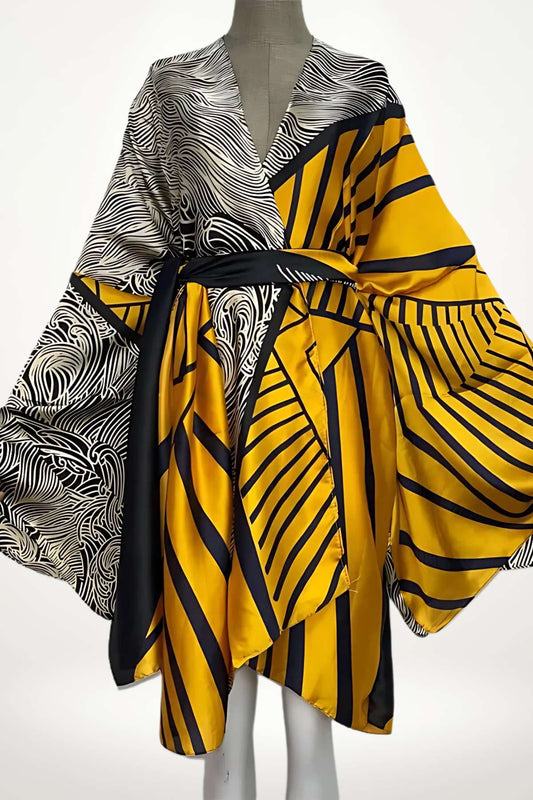 kimono femme satin noir or ivoire à motifs graphiques
