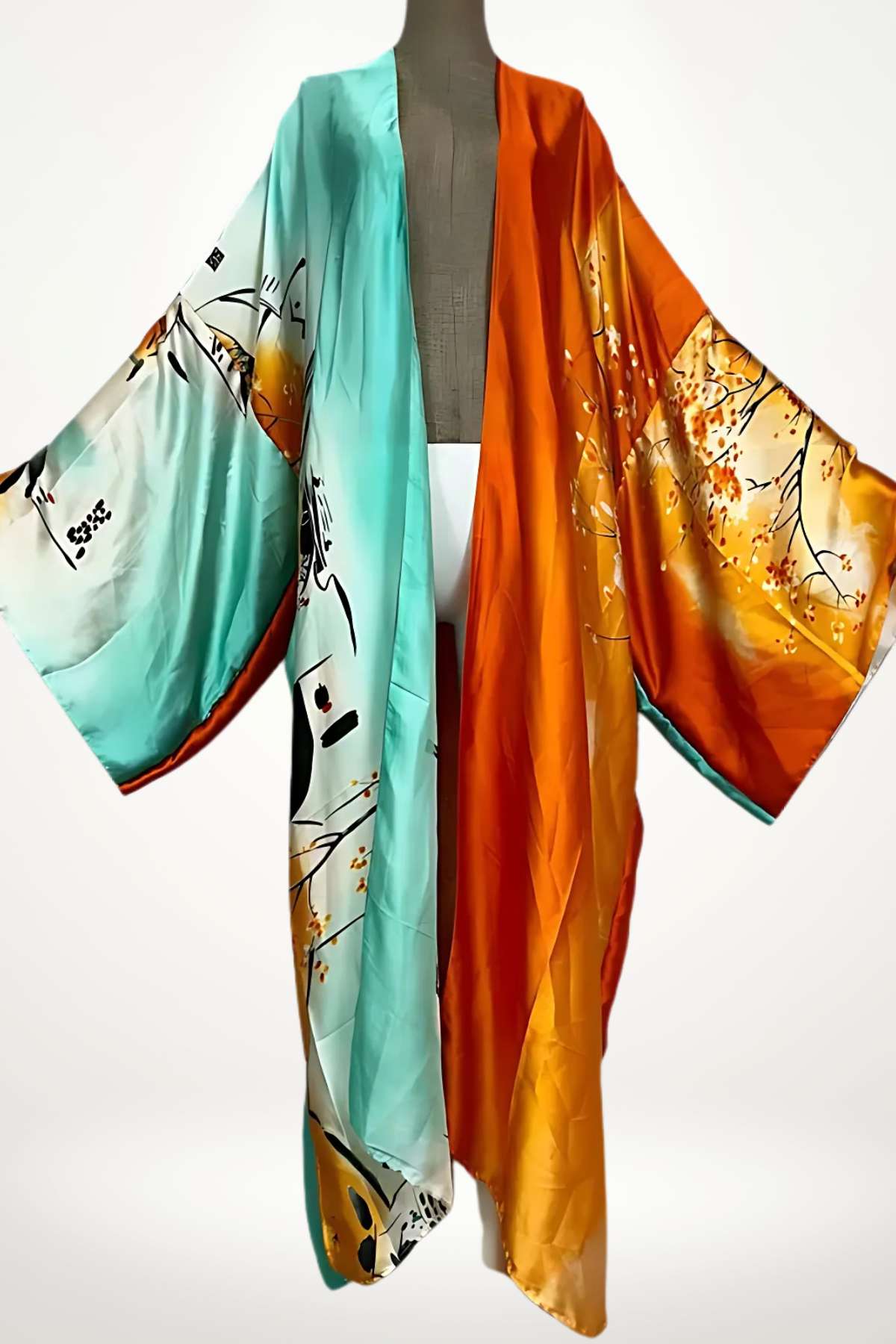 robe kimono satin femme longue vert d’eau et orange avec motifs fleuris et abstraits
