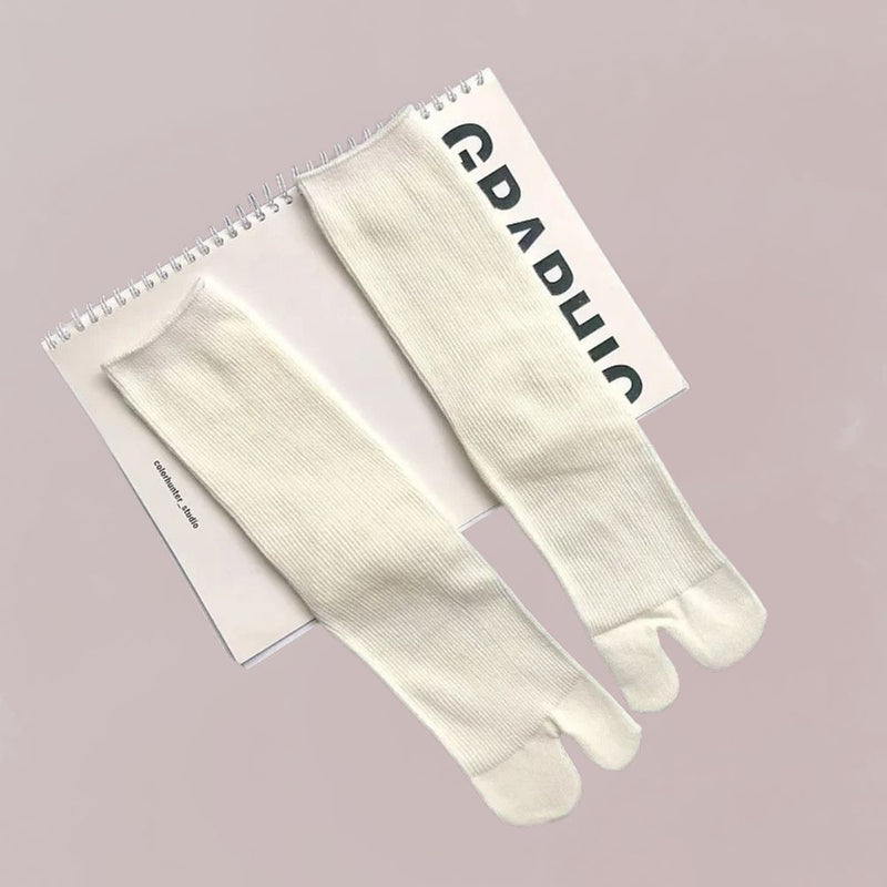 
chaussettes tabi blanc cassé coton unisexe style japonais pour kimono
