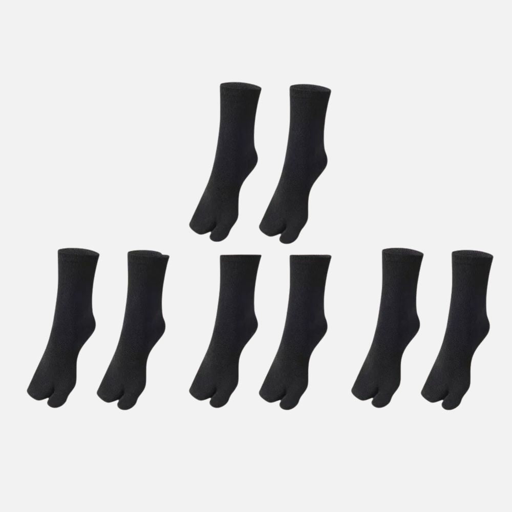 Lot de cinq paires de chaussettes tabi noires, en matière douce, avec un design discret et pratique