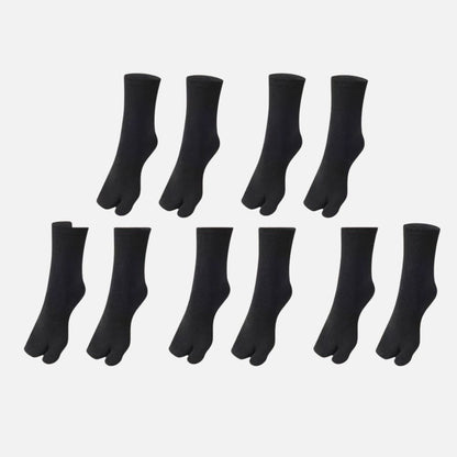 Lot de quatre paires de chaussettes tabi noires, avec un design unique et une texture douce