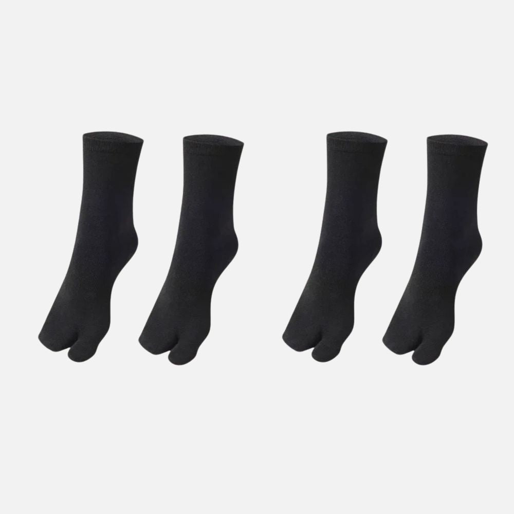 Lot de deux paires de chaussettes tabi noires, en matière douce, avec une coupe traditionnelle et un design minimaliste