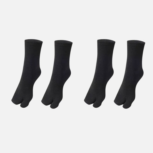 Lot de deux paires de chaussettes tabi noires, en matière douce, avec une coupe traditionnelle et un design minimaliste