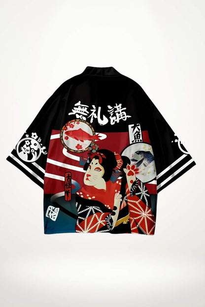 Kimono court japonais noir avec motifs colorés de geisha, fleurs et poissons, style streetwear moderne