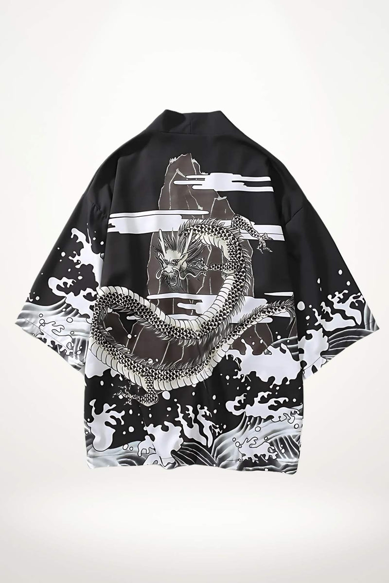 Kimono léger noir avec motifs de dragon et vagues blanches, style japonais, sur fond uni