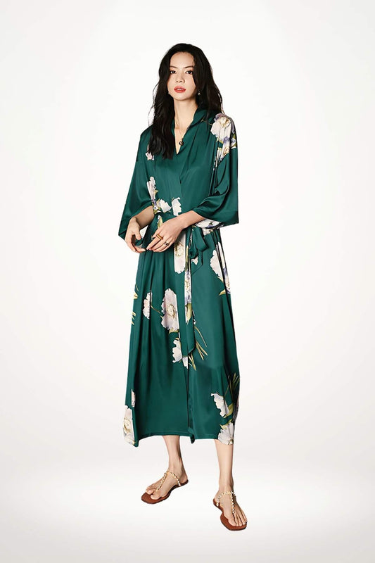 kimono luxe femme satin vert émeraude motif floral blanc inspiration jardin zen taille unique  
