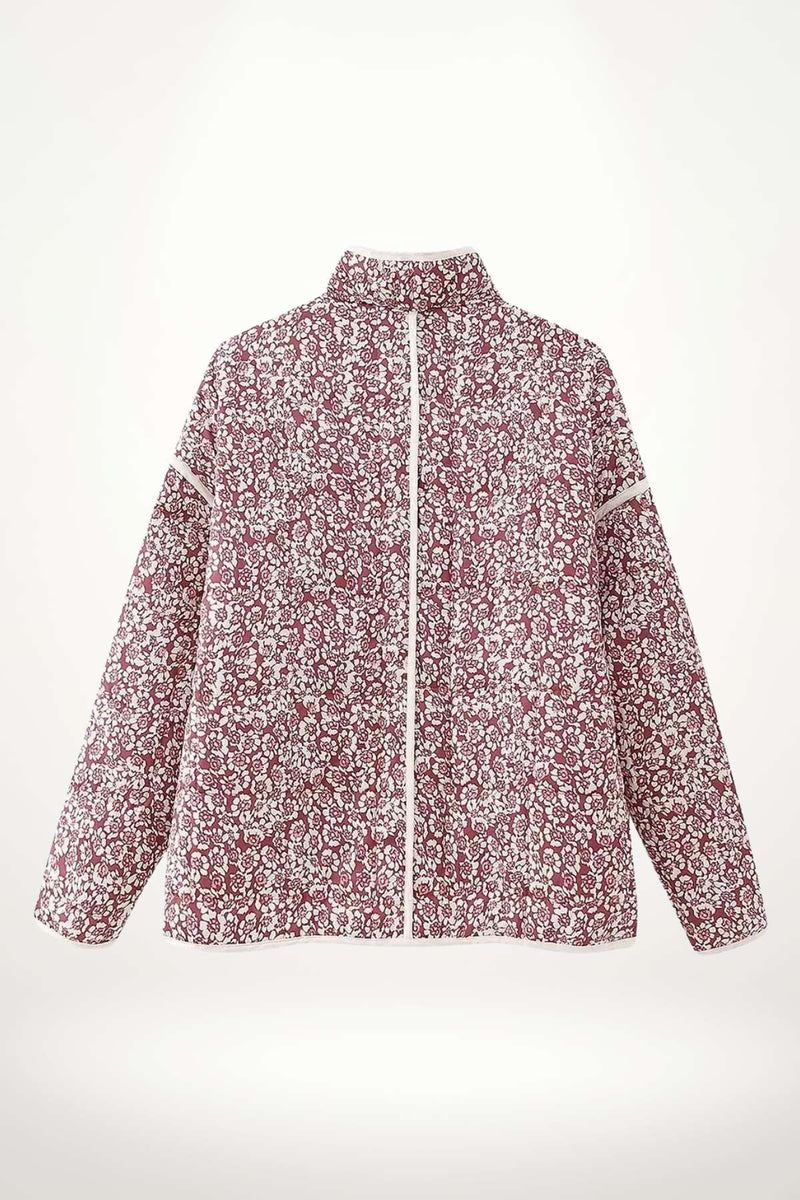 Manteau kimono matelassé femme imprimé floral bordeaux et blanc, col mao, poches plaquées, tissu polyester-rayonne-acétate.