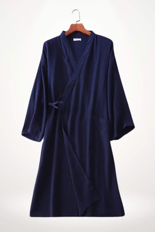 peignoir kimono femme en gaze de coton bleu nuit, coupe ample et fluide, style japonais pour détente cocooning et élégance quotidienne