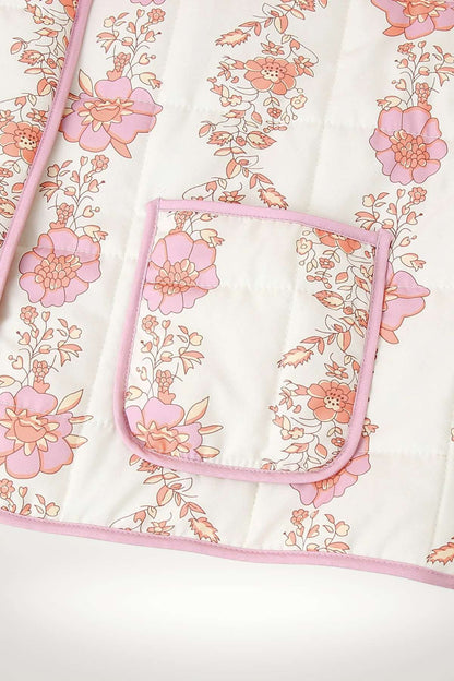 Détail des poches plaquées avant de la veste kimono fleurie